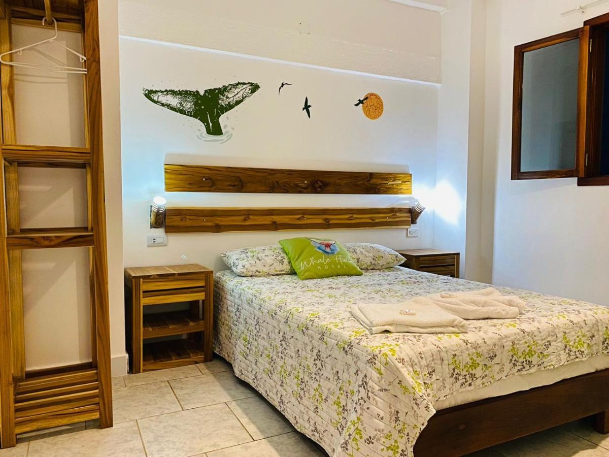 Whale House Hotel Puerto Lopez Exterior photo